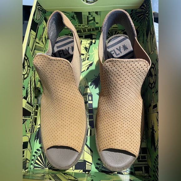 FLY LONDON WOMEN'S BIGA412FLY LIGHTWEIGHT WEDGE ROUND TOE PULL-ON SANDAL size 39 - Picture 4 of 6